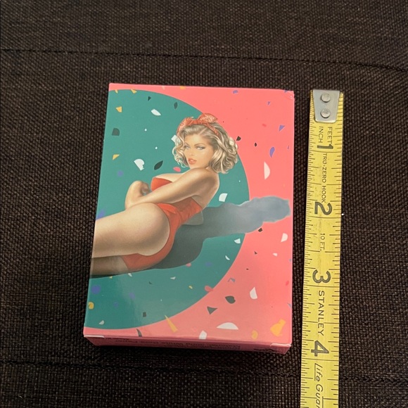 # 0495- Pink Textured Glass non-perfume bottle w/ 2 playing unique cards. - Picture 5 of 8